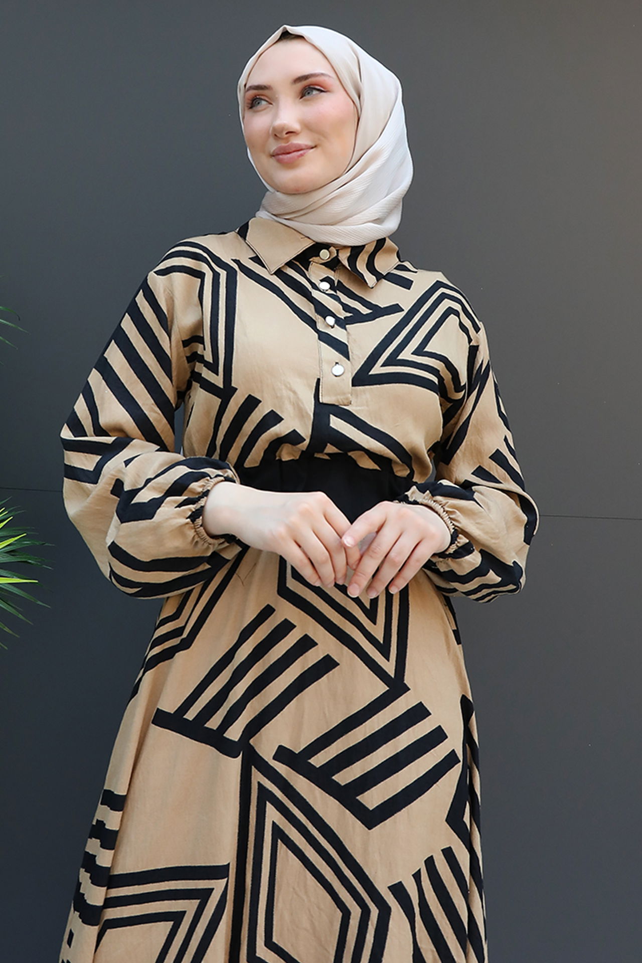 Bel Detay Desenli Elbise Sütlükahve - 5