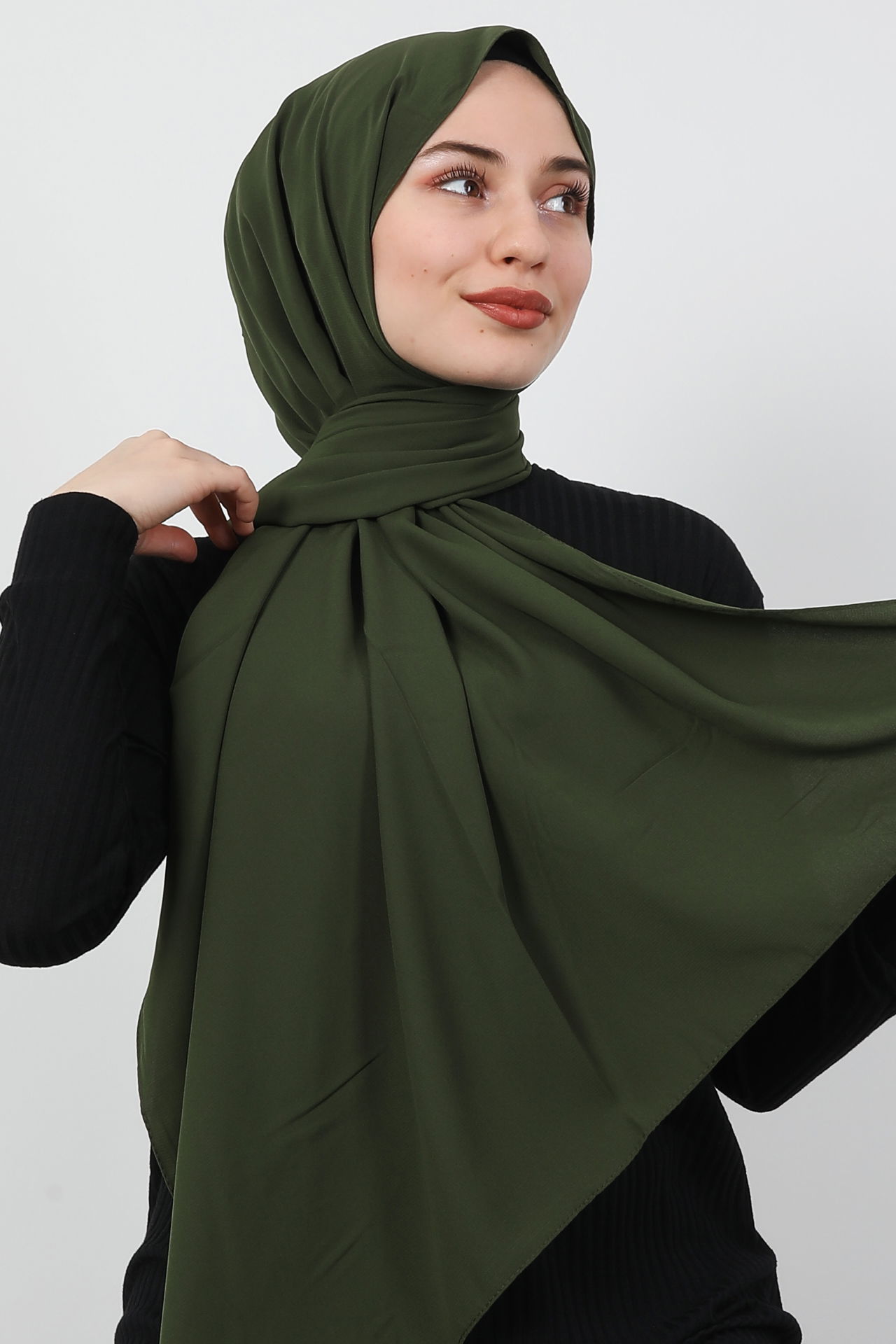 Medine İpeği Şal Kına Yeşili 