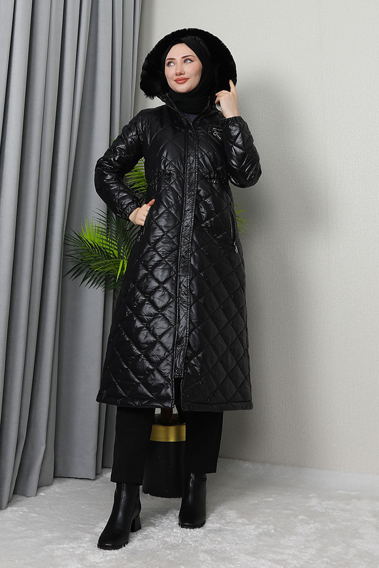Kapitone Hafif Mont Siyah 